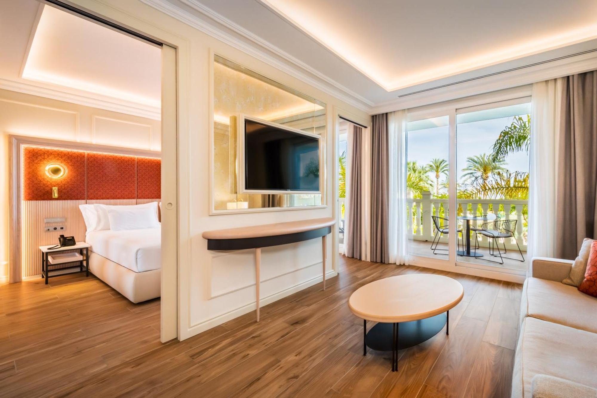 Barcelo La Nucia Palms Hotel Exterior photo Suite